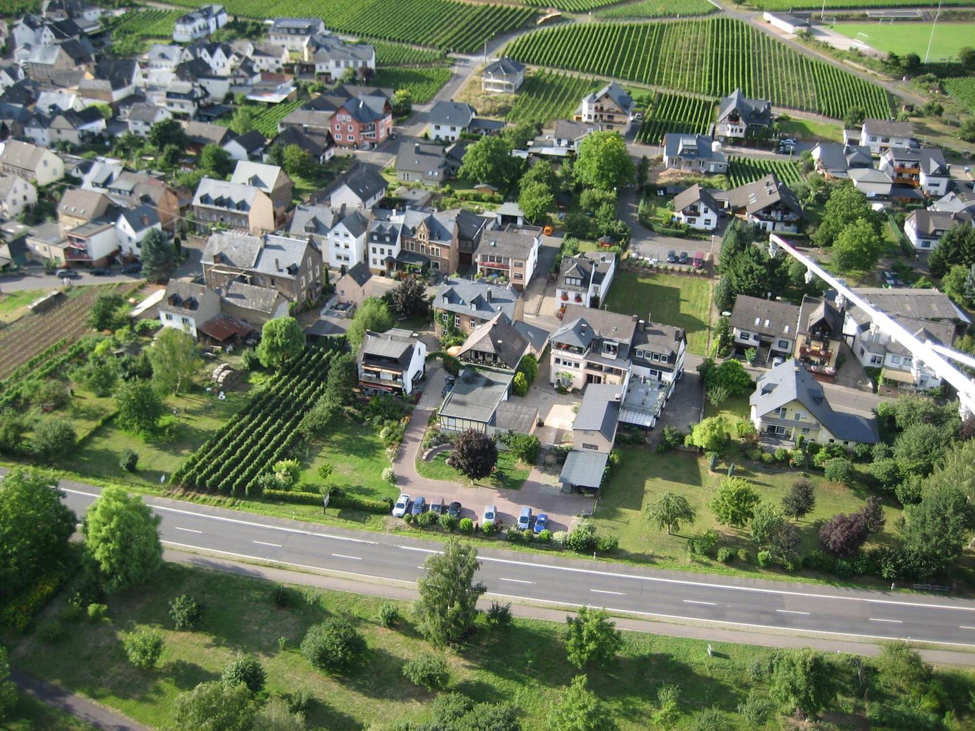 Hotel Weingut Clemens Ellenz-Poltersdorf Esterno foto