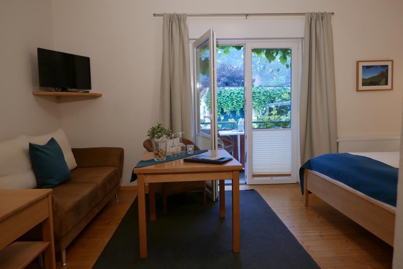 Hotel Weingut Clemens Ellenz-Poltersdorf Esterno foto