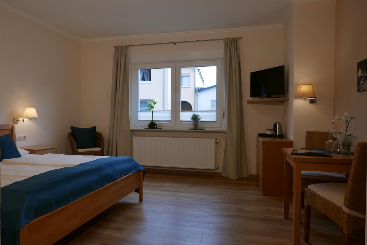 Hotel Weingut Clemens Ellenz-Poltersdorf Esterno foto